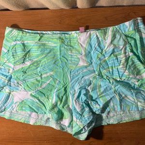 palm leaf lilly pulitzer shorts